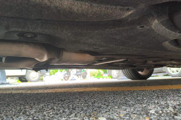 Used Mercedes-Benz E-Class 2015 E 320 L Sport 4MATIC Chassis Rear Left