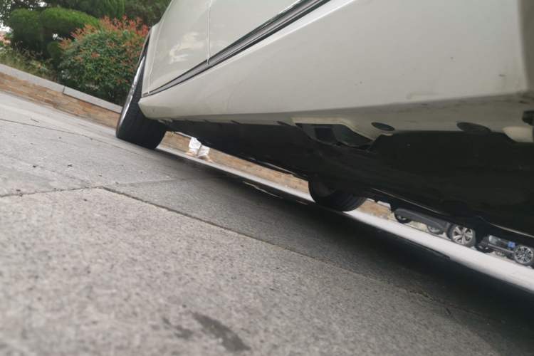 Used Mercedes-Benz E-Class 2015 E 260 L Chassis Rear Left