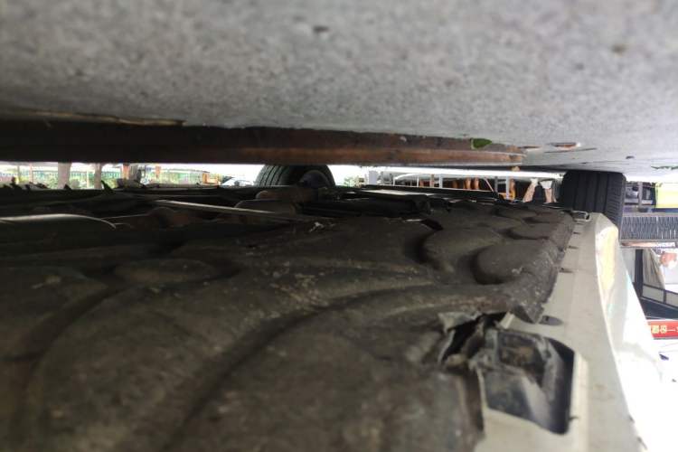 Used Mercedes-Benz E-Class 2015 Revised E 180 L Sport Edition Chassis Rear Left