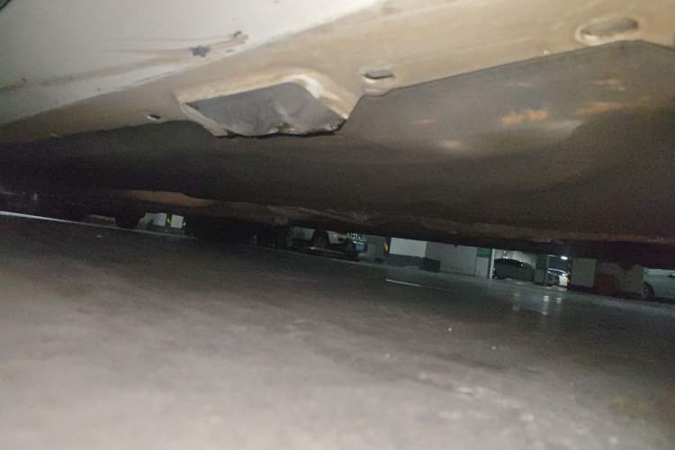 Used Mercedes-Benz E-Class 2015 E 320 L 4MATIC Chassis Rear Left