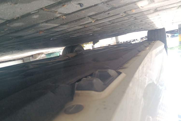 Used Mercedes-Benz E-Class 2015 E 200 L Chassis Rear Left