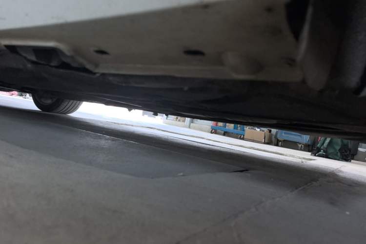 Used Mercedes-Benz E-Class 2015 Facelift E 200 L Chassis Rear Left