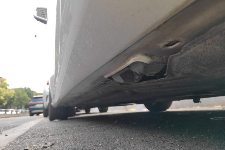 Used Mercedes-Benz E-Class 2015 E 260 L Sport Luxury Model Chassis Rear Left