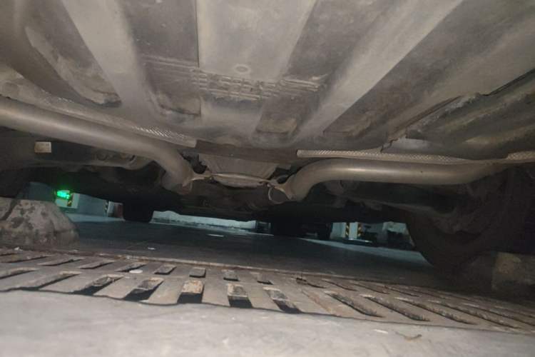 Used Mercedes-Benz E-Class 2015 E 320 L 4MATIC Chassis Rear