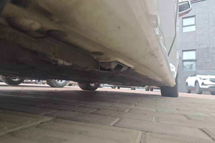 Used Mercedes-Benz E-Class 2015 Restyled E 260 L Sport Edition Chassis Rear Right