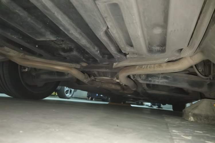 Used Mercedes-Benz E-Class 2015 E 260 L Sport & Fashion Model Chassis Rear