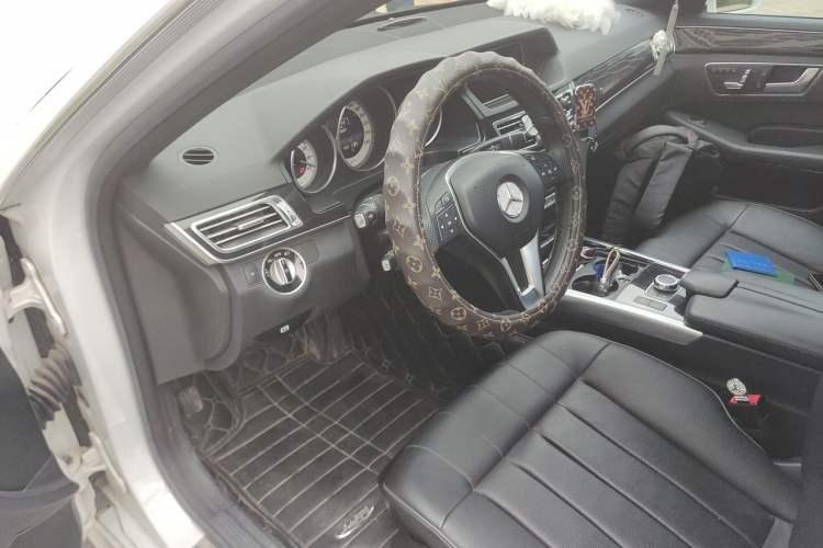 Used Mercedes-Benz E-Class 2015 Facelift E 200 L Sport Edition Driver Seat