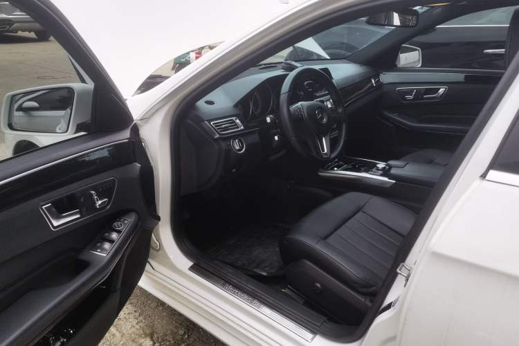 Used Mercedes-Benz E-Class 2015 E 260 L Sport Edition Driver Seat