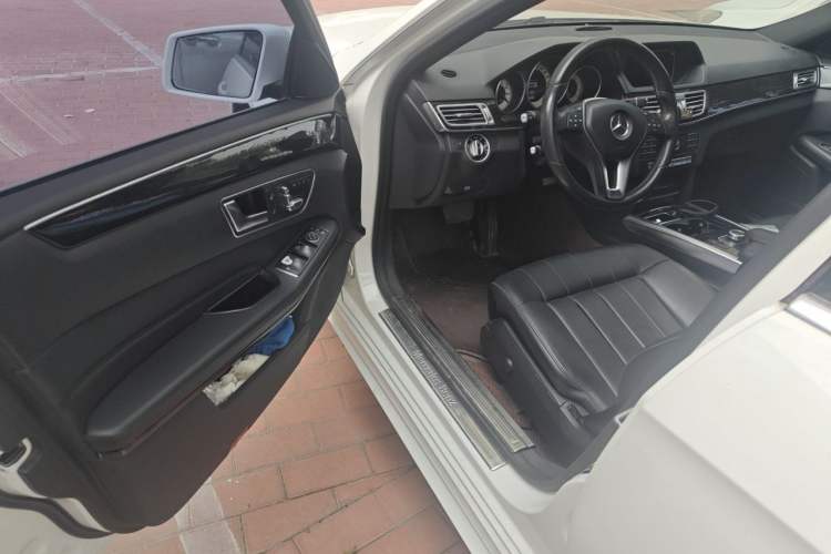 Used Mercedes-Benz E-Class 2015 Restyled E 260 L Sport Edition Driver Seat