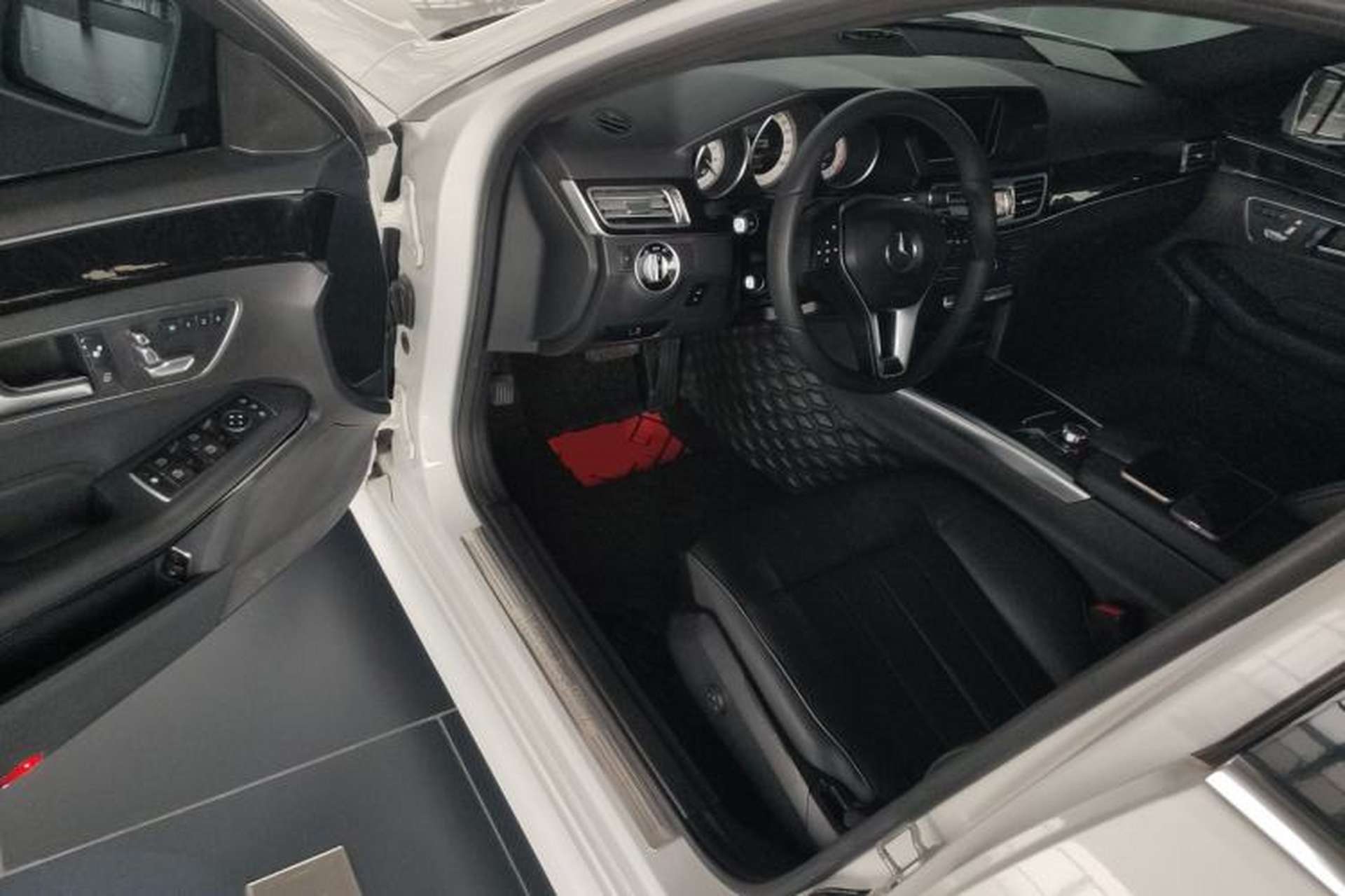 Used Mercedes-Benz E-Class 2015 Restyled E 260 L Sport Edition Driver Seat
