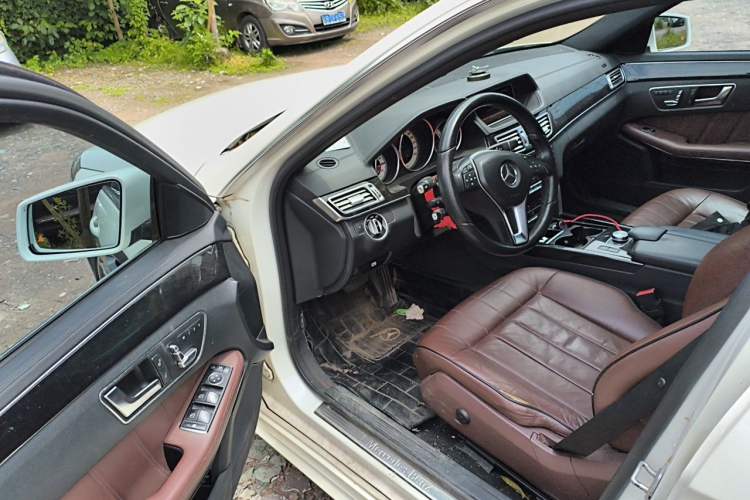 Used Mercedes-Benz E-Class 2015 E 320 L Sport 4MATIC Driver Seat