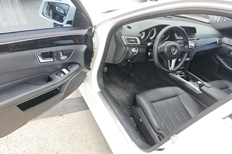 Used Mercedes-Benz E-Class 2015 E 260 L Sport & Fashion Model Driver Seat