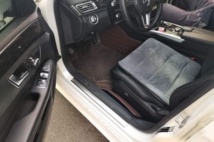 Used Mercedes-Benz E-Class 2015 Restyled E 260 L Sport Edition Driver Seat