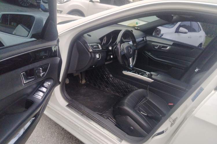Used Mercedes-Benz E-Class 2015 Restyled E 260 L Sport Edition Driver Seat