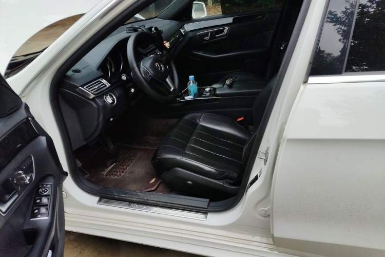 Used Mercedes-Benz E-Class 2015 E 400 L Sport Luxury 4MATIC Driver Seat