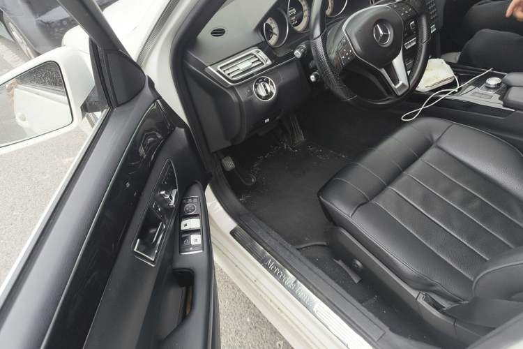 Used Mercedes-Benz E-Class 2015 E 260 L Sport Edition Driver Seat