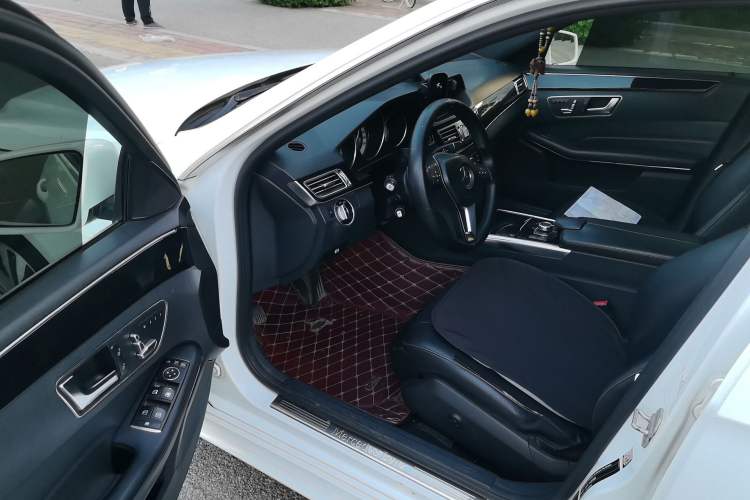 Used Mercedes-Benz E-Class 2015 Restyled E 260 L Sport Edition Driver Seat