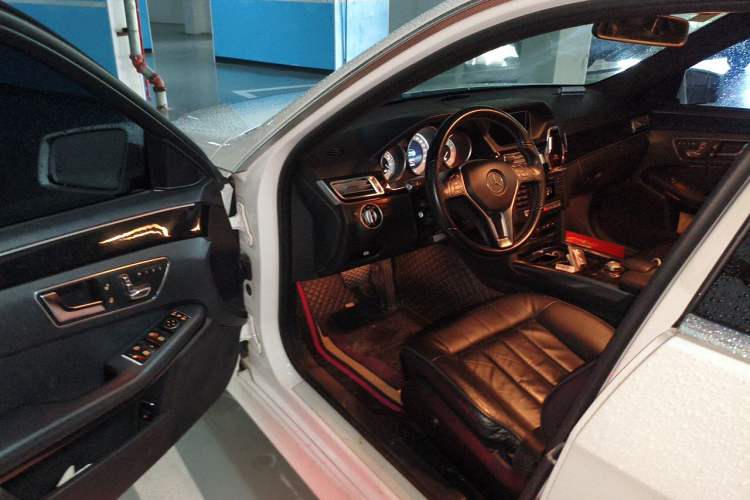 Used Mercedes-Benz E-Class 2015 E 260 L Sport & Fashion Model Driver Seat