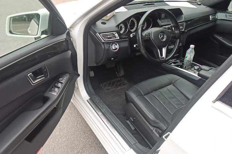 Used Mercedes-Benz E-Class 2015 Revised E 180 L Sport Edition Driver Seat