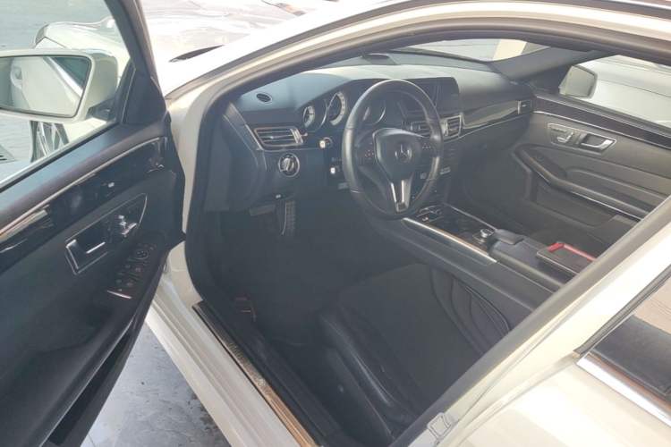 Used Mercedes-Benz E-Class 2015 Restyled E 260 L Sport Edition Driver Seat