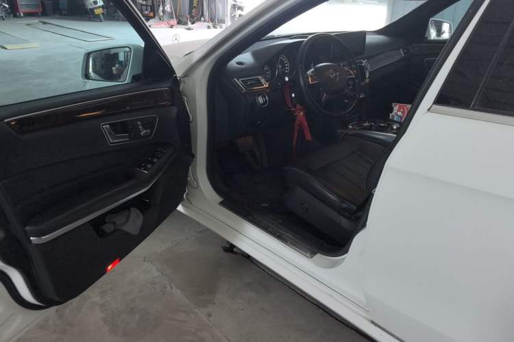 Used Mercedes-Benz E-Class 2015 Facelift E 200 L Driver Seat