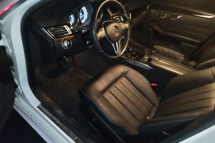 Used Mercedes-Benz E-Class 2015 E 260 L Sport Edition Driver Seat