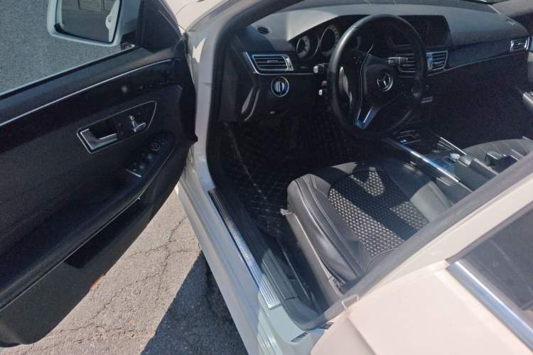 Used Mercedes-Benz E-Class 2015 E 260 L Sport & Fashion Model Driver Seat
