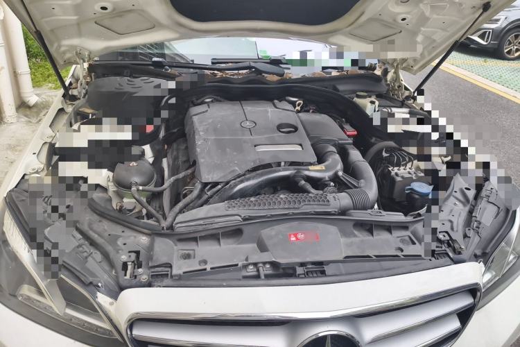 Used Mercedes-Benz E-Class 2015 E 200 L Sport Edition Engine Bay
