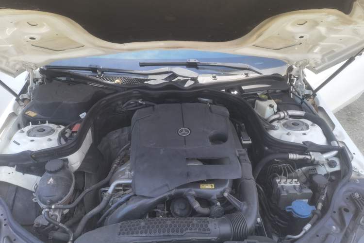 Used Mercedes-Benz E-Class 2015 E 260 L Sport Edition Engine Bay