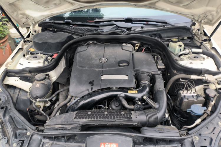 Used Mercedes-Benz E-Class 2015 Facelift E 200 L Sport Edition Engine Bay