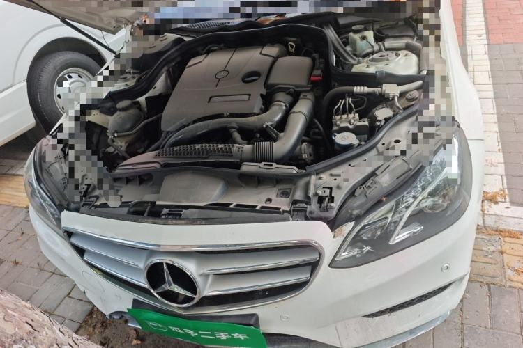 Used Mercedes-Benz E-Class 2015 E 260 L Sport & Fashion Model Engine Bay