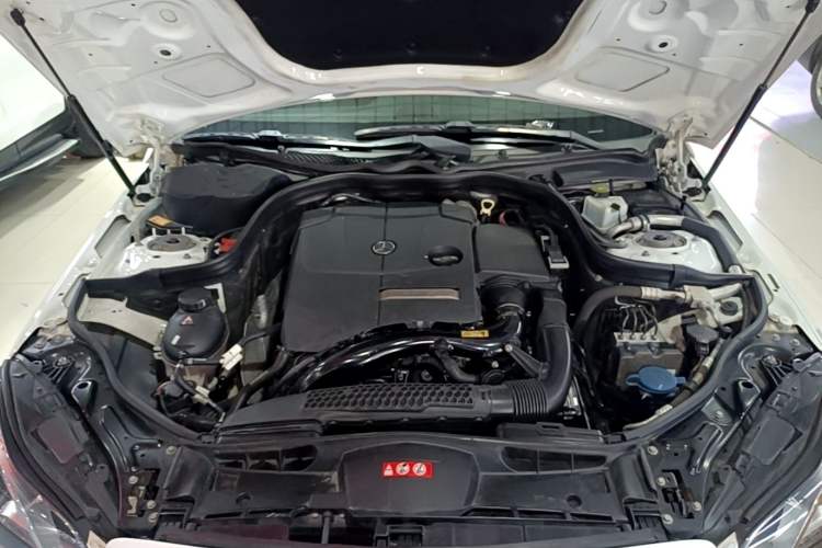 Used Mercedes-Benz E-Class 2015 Restyled E 260 L Sport Edition Engine Bay