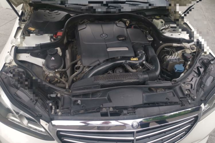 Used Mercedes-Benz E-Class 2015 E 260 L Engine Bay
