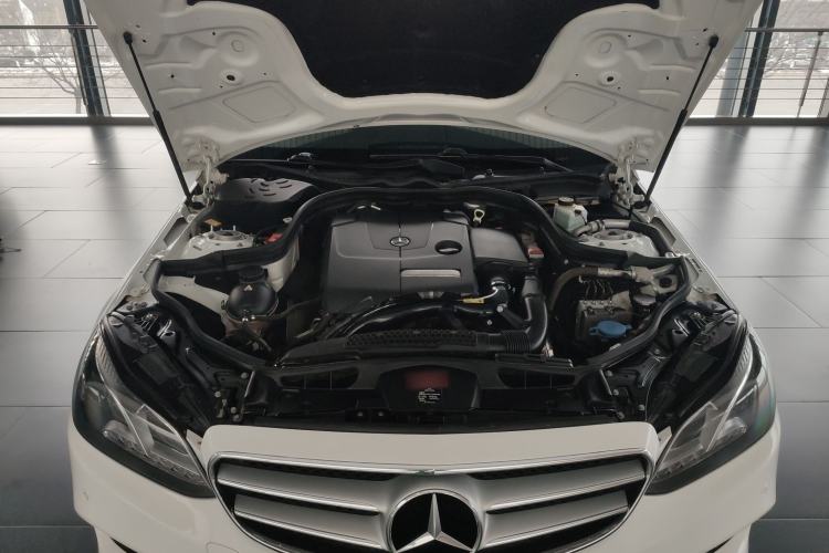 Used Mercedes-Benz E-Class 2015 Restyled E 260 L Sport Edition Engine Bay