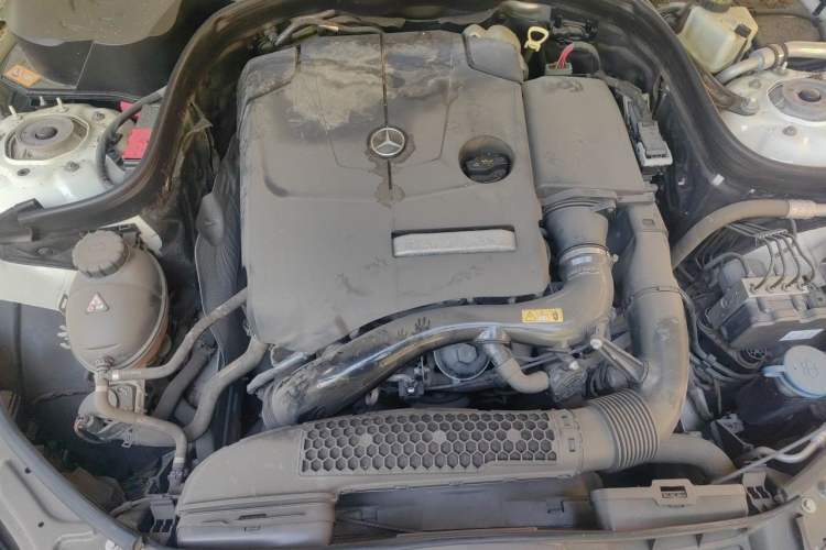 Used Mercedes-Benz E-Class 2015 Facelift E 200 L Sport Edition Engine Bay