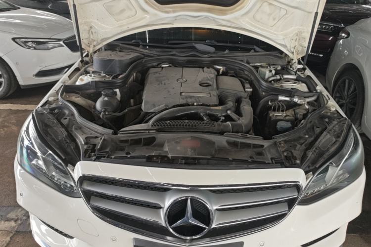 Used Mercedes-Benz E-Class 2015 E 260 L Sport Edition Engine Bay