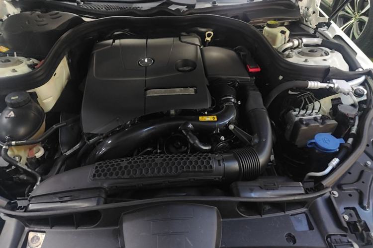 Used Mercedes-Benz E-Class 2015 E 260 L Sport Edition Engine Bay