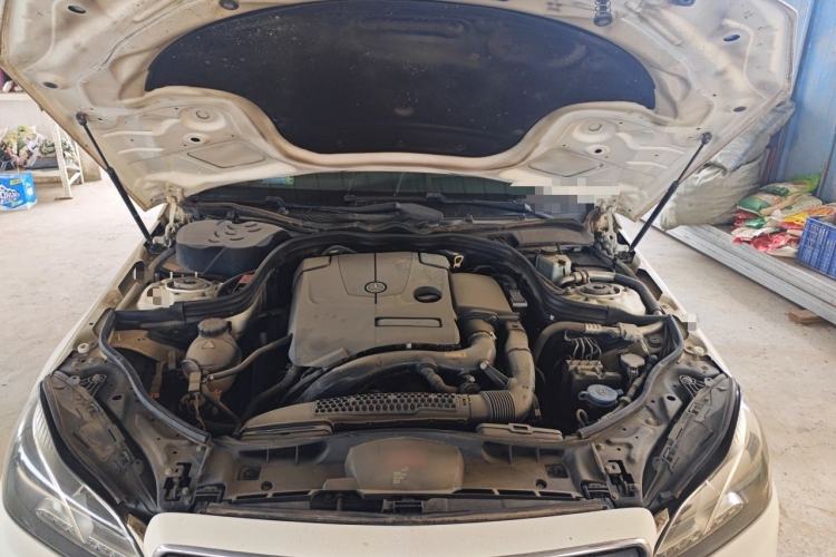 Used Mercedes-Benz E-Class 2015 Facelift E 200 L Sport Edition Engine Bay