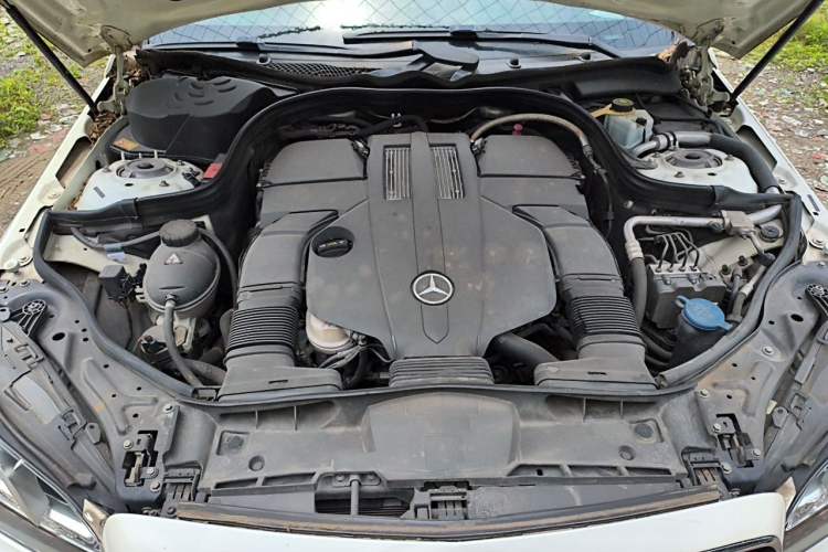 Used Mercedes-Benz E-Class 2015 E 320 L Sport 4MATIC Engine Bay