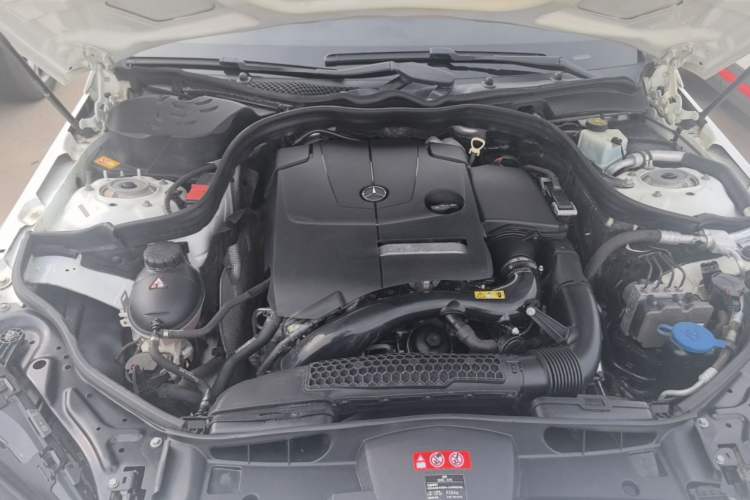 Used Mercedes-Benz E-Class 2015 E 260 L Sport Edition Engine Bay
