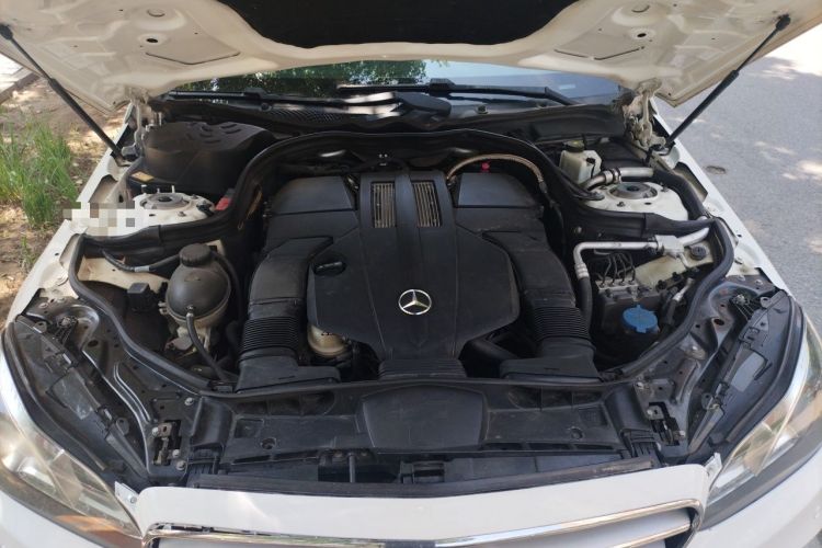 Used Mercedes-Benz E-Class 2015 E 320 L Sport 4MATIC Engine Bay