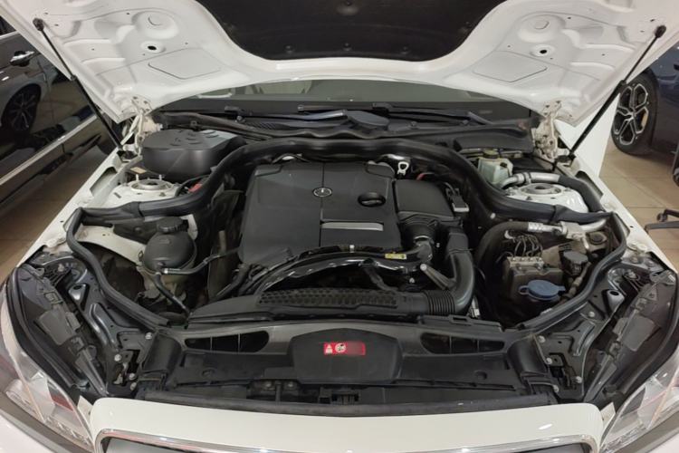 Used Mercedes-Benz E-Class 2015 Facelift E 200 L Sport Edition Engine Bay