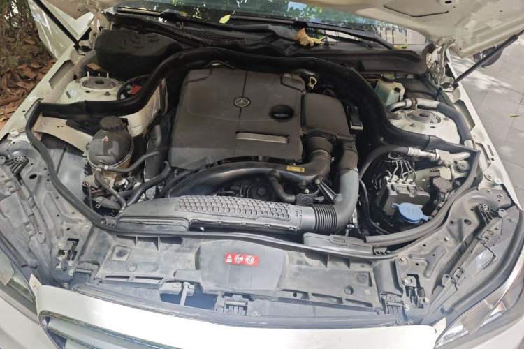 Used Mercedes-Benz E-Class 2015 Revised E 260 L Sporty and Stylish Edition Engine Bay