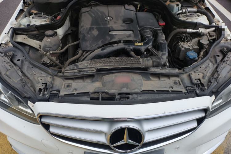 Used Mercedes-Benz E-Class 2015 E 260 L Sport Edition Engine Bay