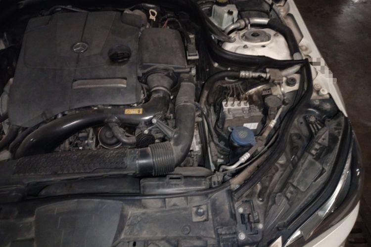 Used Mercedes-Benz E-Class 2015 Restyled E 260 L Sport Edition Engine Bay Left