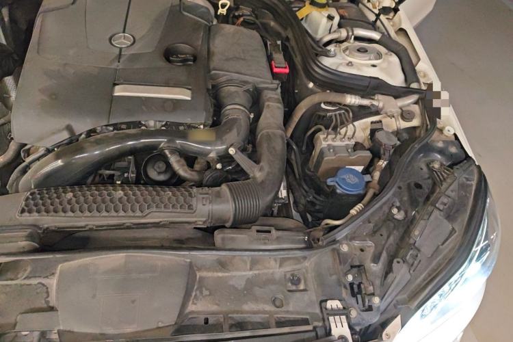Used Mercedes-Benz E-Class 2015 E 260 L Sport Luxury Model Engine Bay Left