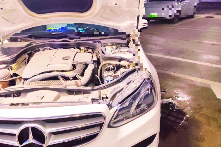 Used Mercedes-Benz E-Class 2015 E 260 L Sport Edition Engine Bay Left