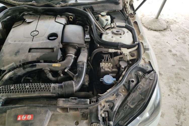 Used Mercedes-Benz E-Class 2015 Restyled E 260 L Sport Edition Engine Bay Left