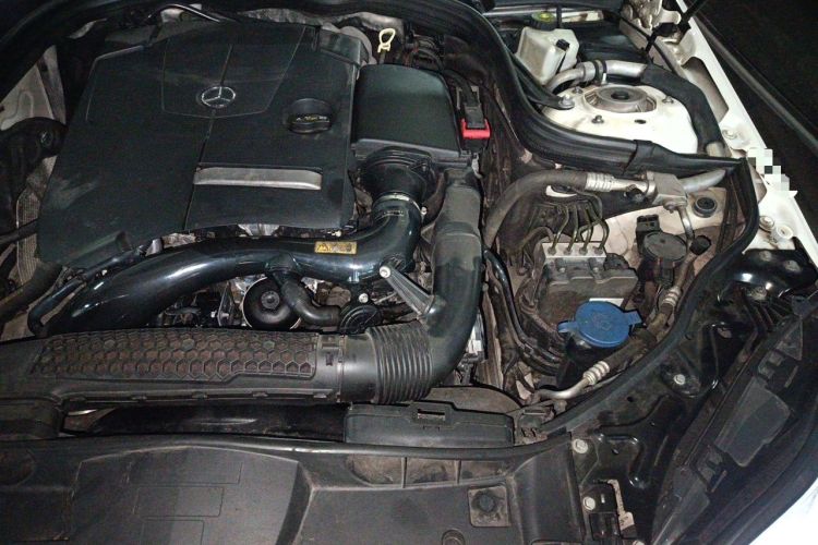 Used Mercedes-Benz E-Class 2015 E 260 L Sport Edition Engine Bay Left