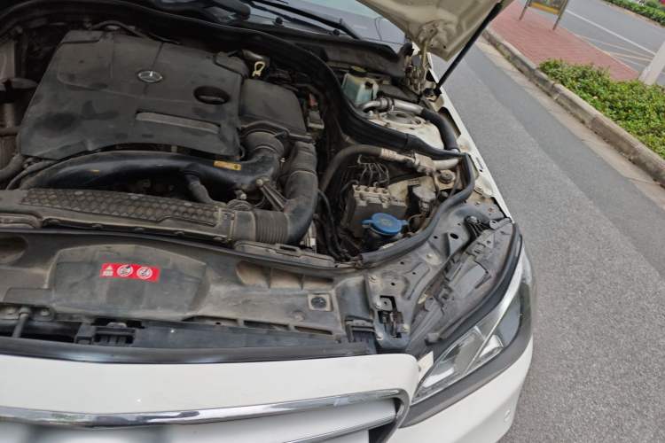 Used Mercedes-Benz E-Class 2015 Restyled E 260 L Sport Edition Engine Bay Left